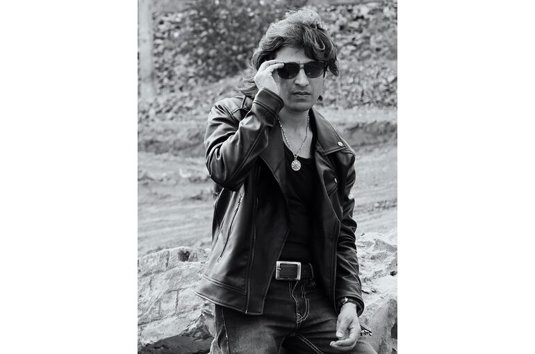man-model-6150539_640